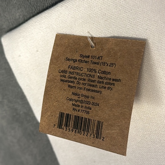 NWT Kitchen Towel - Picture 5 of 9